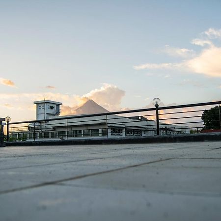 Parmview Inn Legazpi Exteriér fotografie